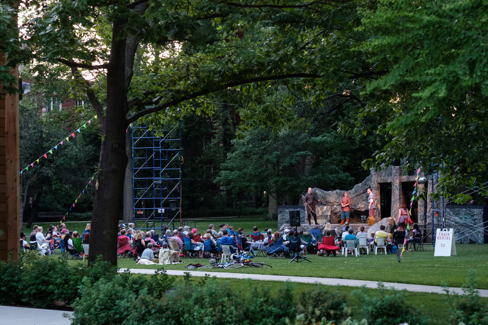 Outdoor theater in Downtown Oak Park, IL