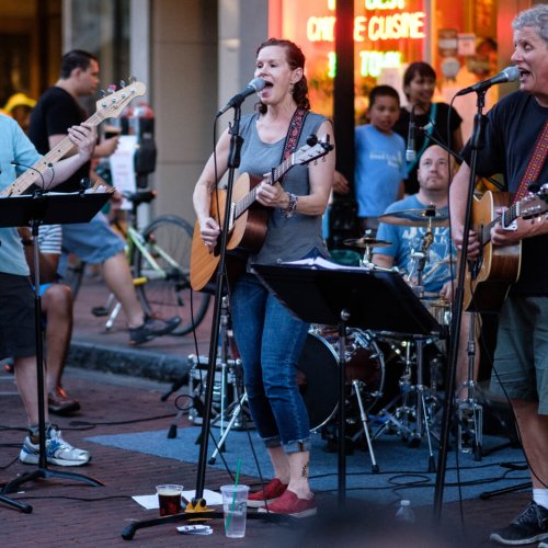 Downtown Oak Park Thursday Night Out event Downtown Oak Park Thursday Night Out event