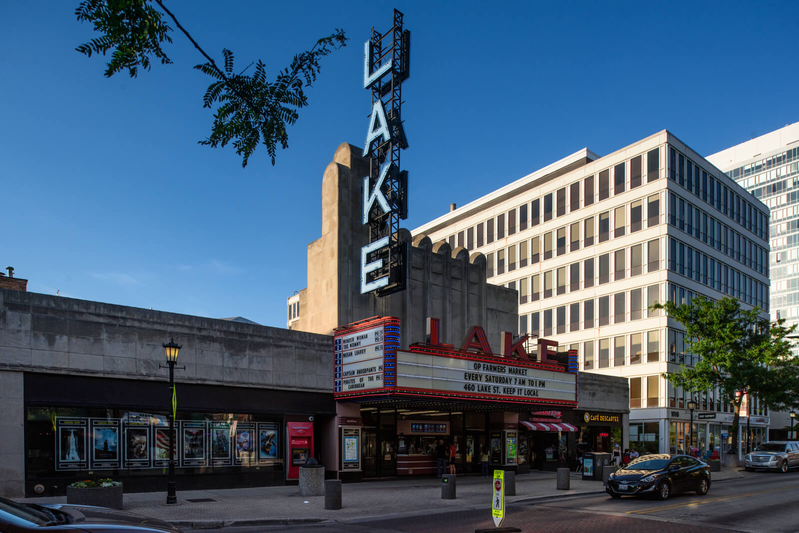 Downtown Oak Park, IL