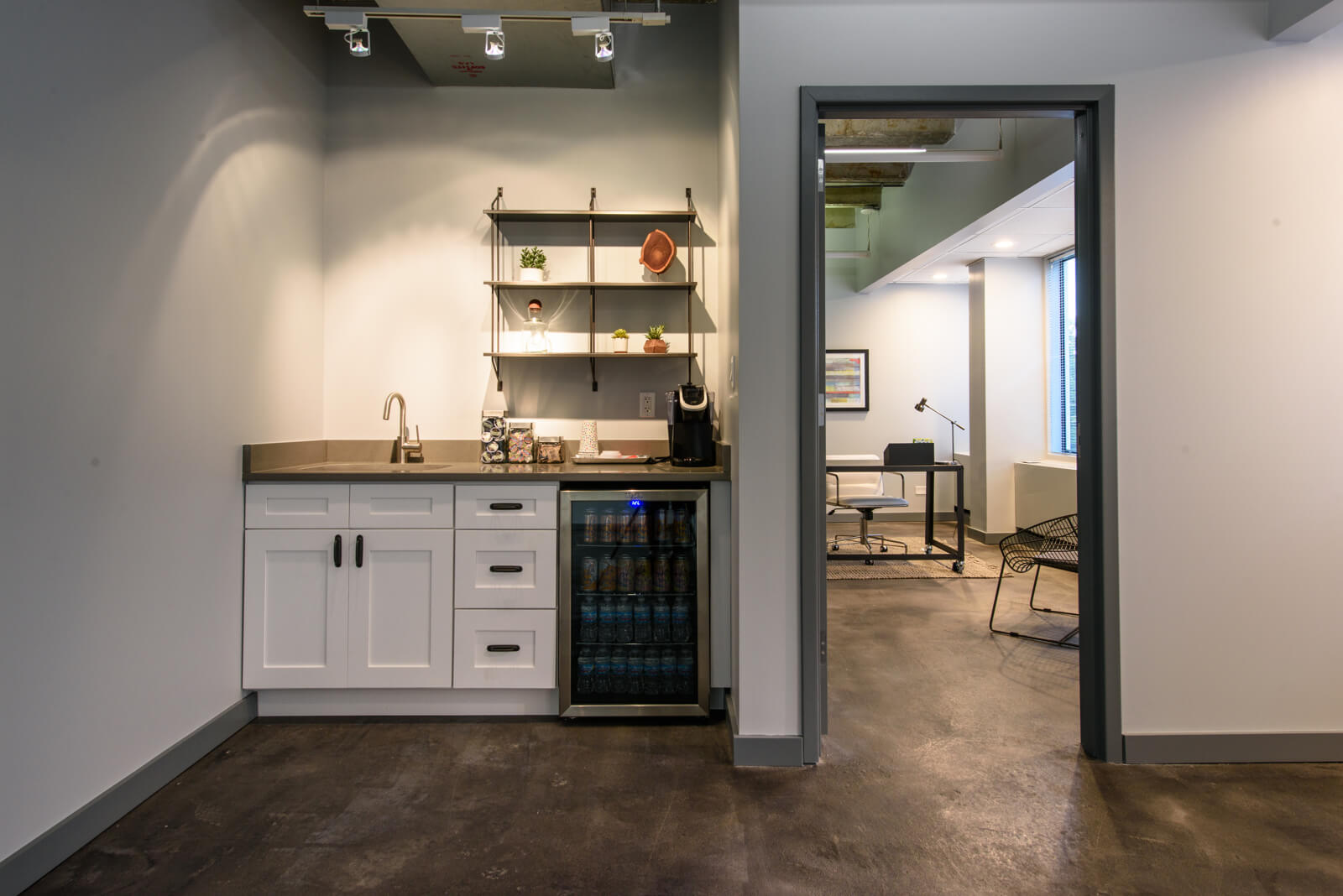 Move-in ready spec suite at 1010 Lake Street, Oak Park, IL available offices and medical spaces in Downtown Oak Park