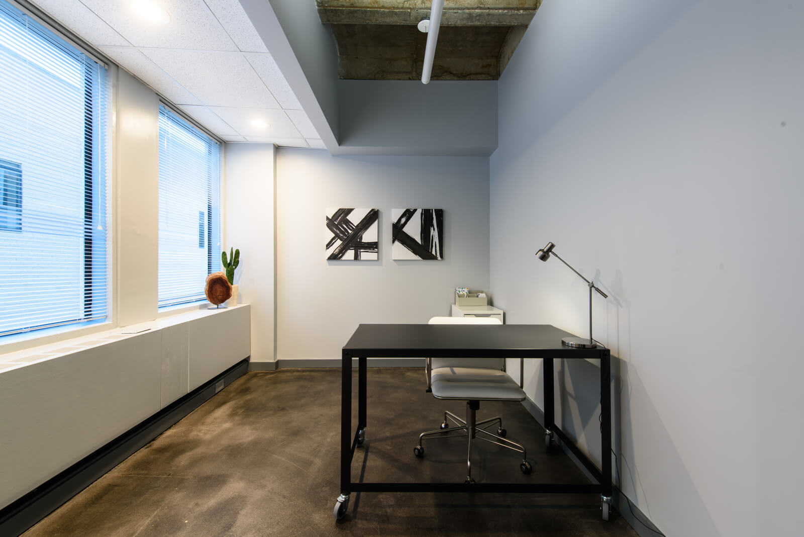 Available finished spec suite office space in Downtown Oak Park :: 1010 Lake Street, Oak Park, IL