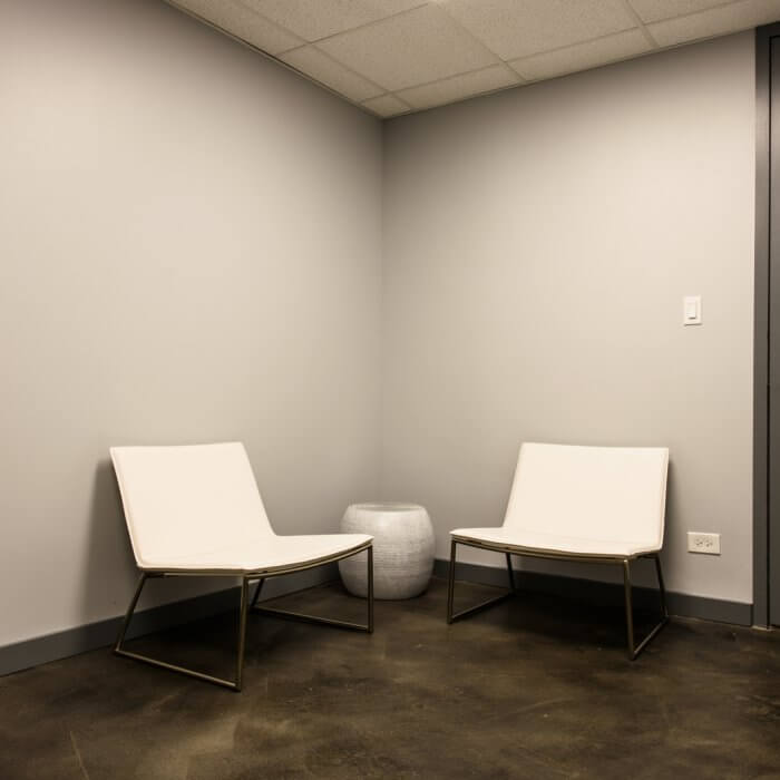 Available finished spec suite office space in Downtown Oak Park :: 1010 Lake Street, Oak Park, IL