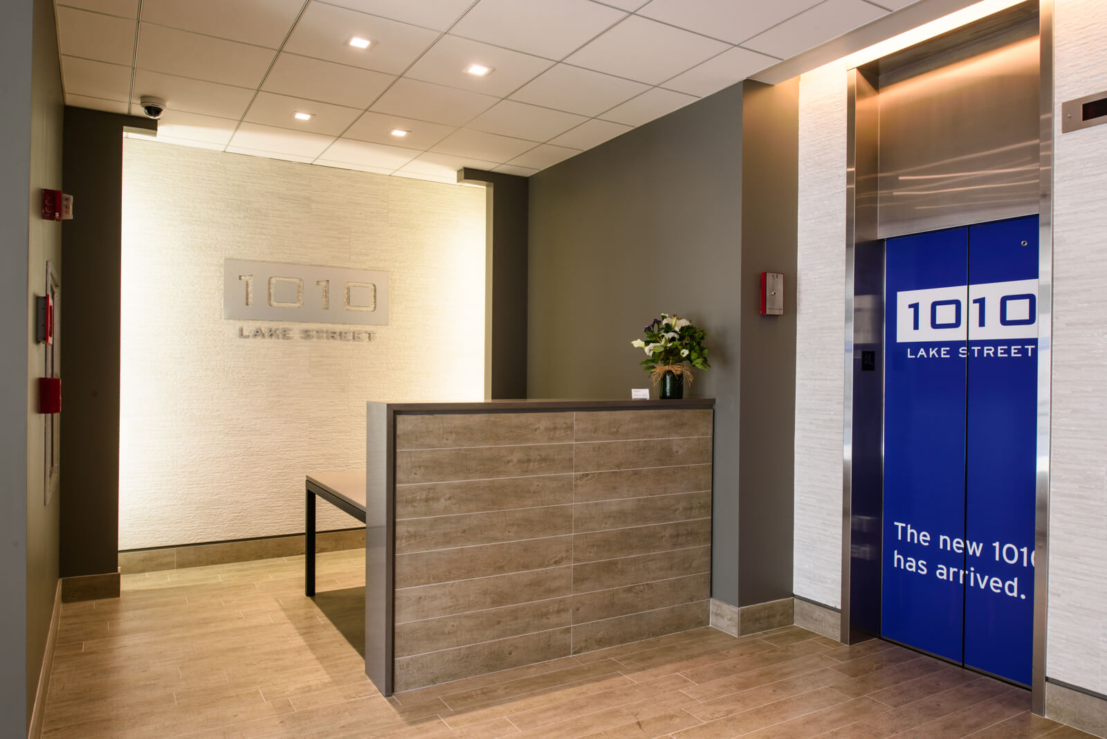 1010 Lake Street, Oak Park, IL lobby